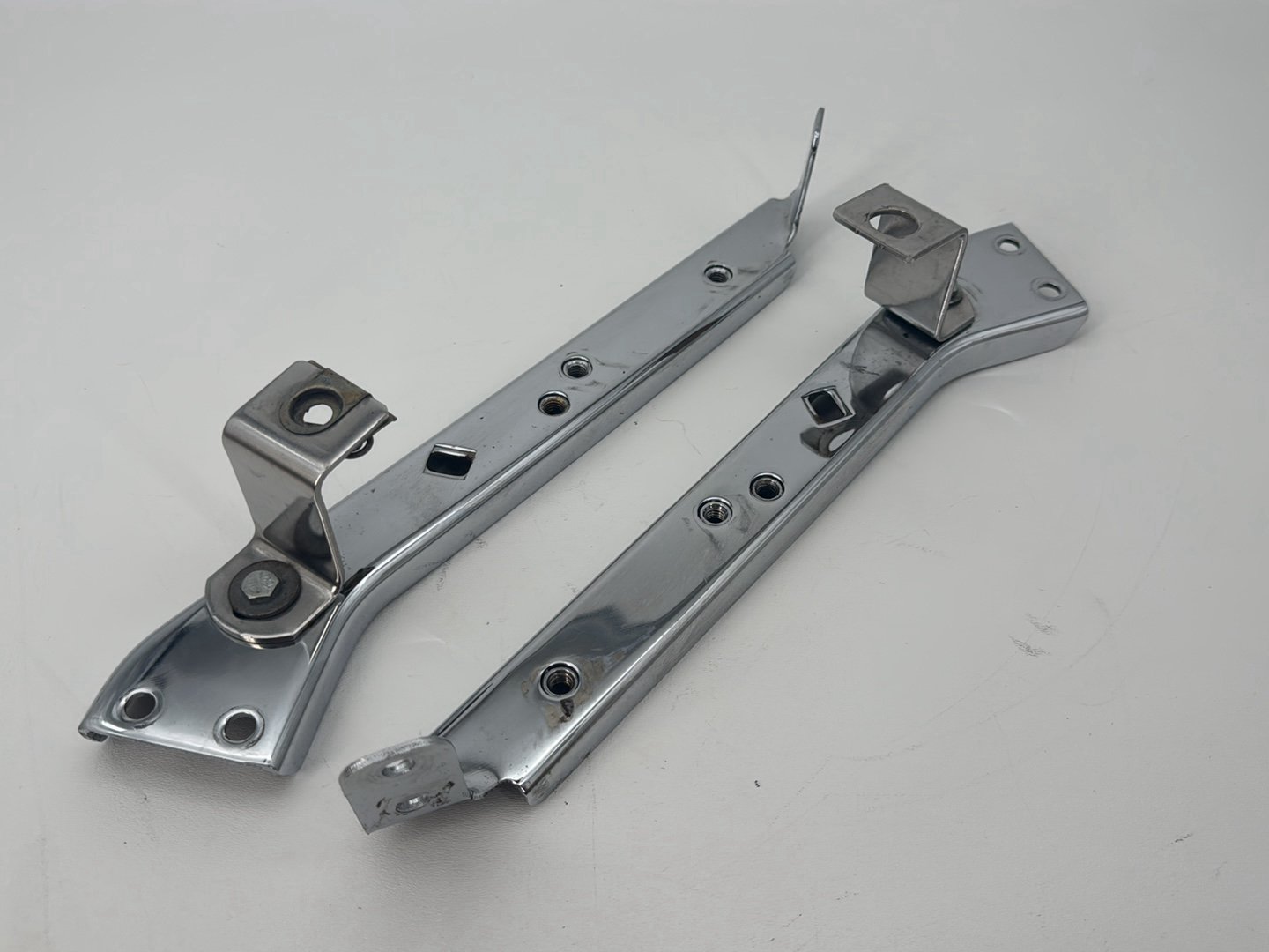 1999 - 2006 Harley-Davidson Touring Electra Glide Classic Left Right Saddlebag Fender Struts Brackets 90718-79C