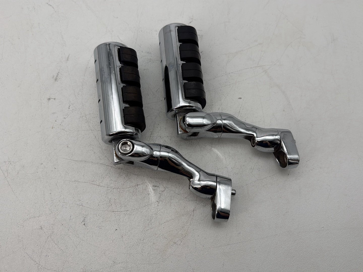 2007 Harley Touring FLHTP Electra Glide Police OEM Passenger Left & Right Foot Pegs