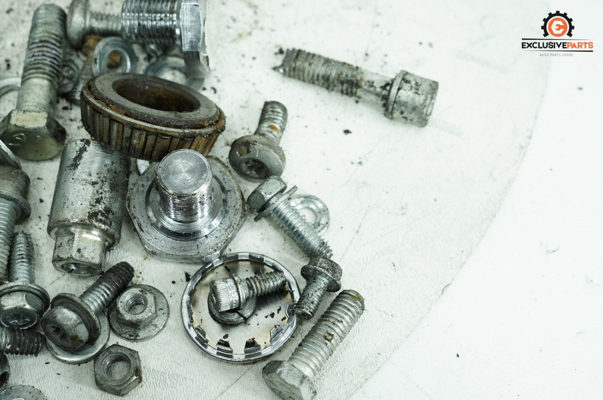 2010 Harley-Davidson Touring FLHTCU - Hardware Bolts Nuts & Brackets