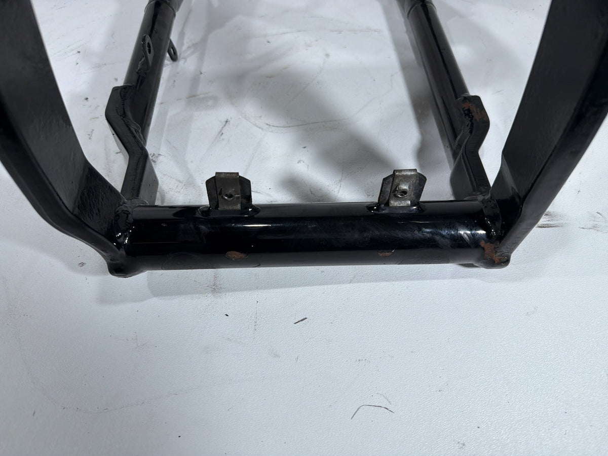 1997 Harley Heritage Softail Classic OEM Rear Fork Swingarm Swing Arm 47573-89B