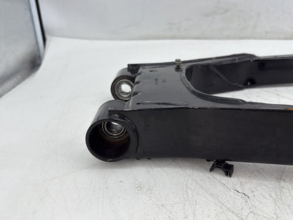 2005 Harley Electra Glide Touring Ultra FLHTCUI OEM Rear Fork Swingarm Swing Arm
