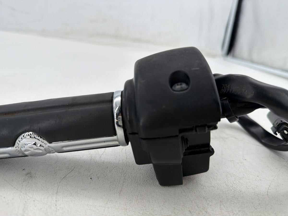2011 Harley Road King Touring FLHR OEM Right Engine Start Kill Switches Controls