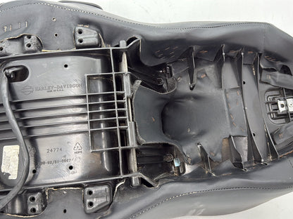2014 Harley Electra Glide Touring CVO Screamin Eagle OEM Passenger Rider Driver Seat Saddle