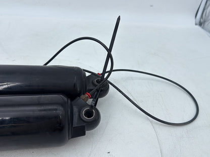 1999 - 2006 Harley-Davidson Touring Electra Glide Rear Left Right Shock Absorbers 54565-97C