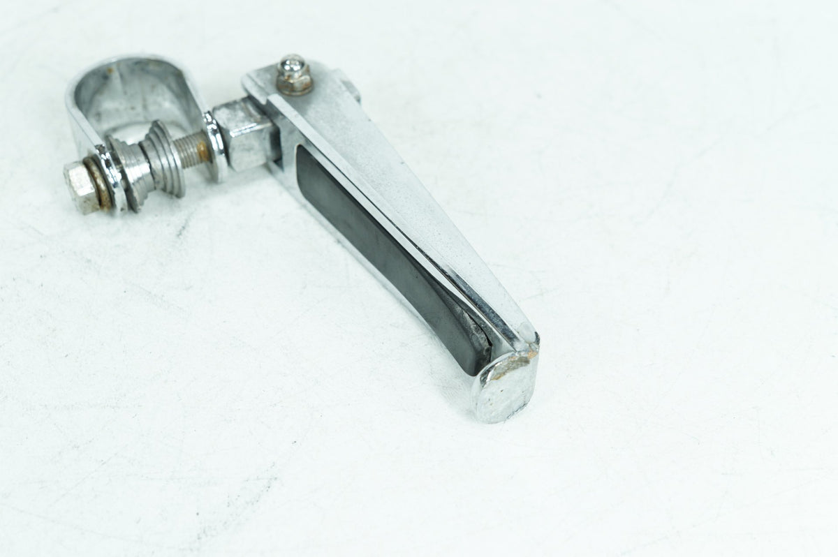 2009 Harley Touring Electra Glide Classic Front Driver Highway 1 Foot Peg Rest
