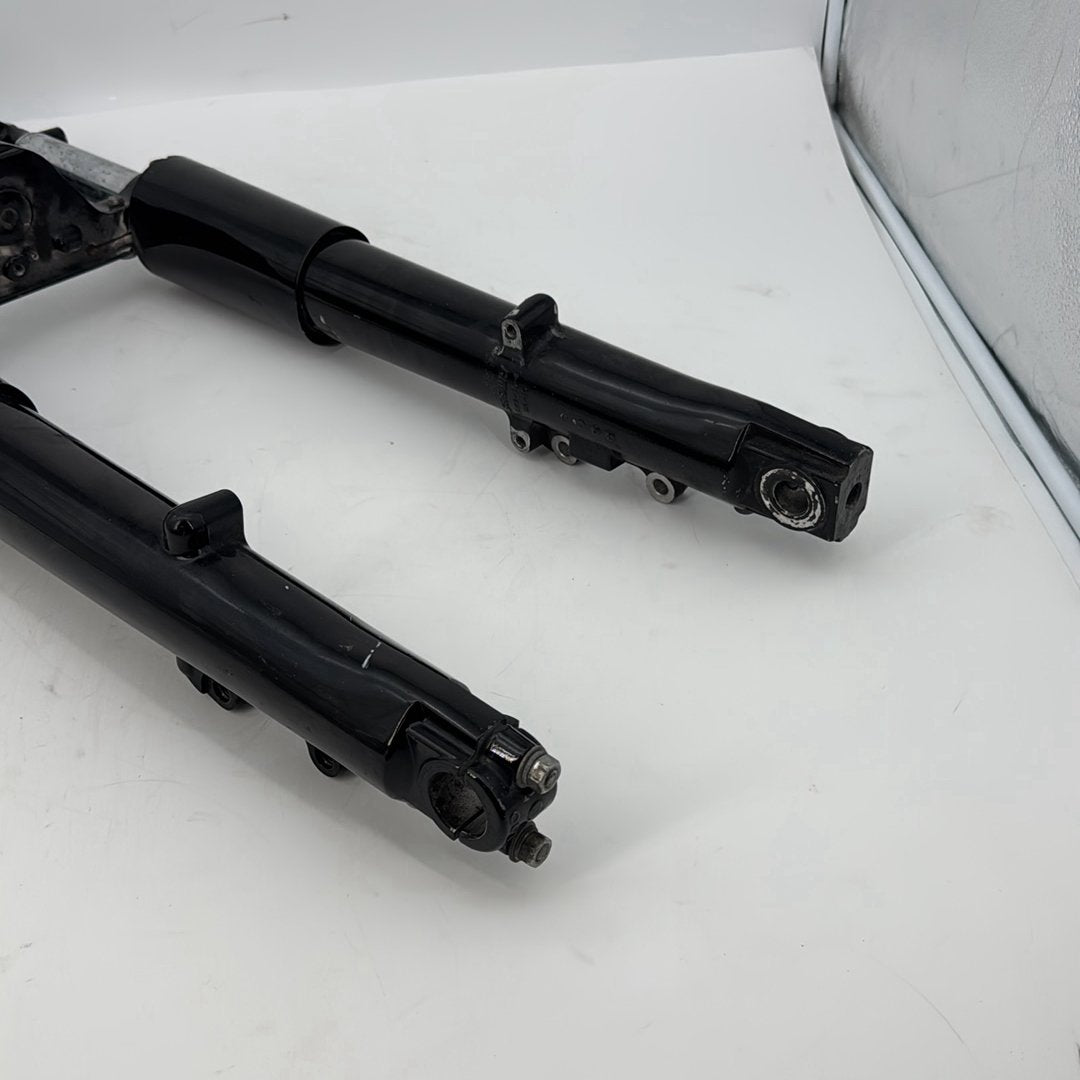 2008 - 2016 Harley-Davidson Touring Street Glide Front Triple Tree Set & LH RH Fork Legs Sliders 45435-10