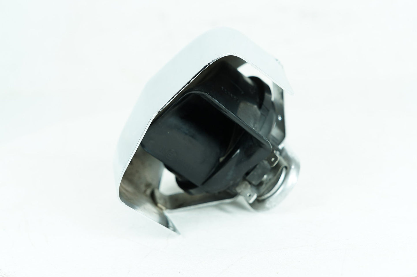2007 - 2012 Harley-Davidson Touring Electra Glide Ultra Horn Signal Klaxon Chrome Cover  	69012-93A