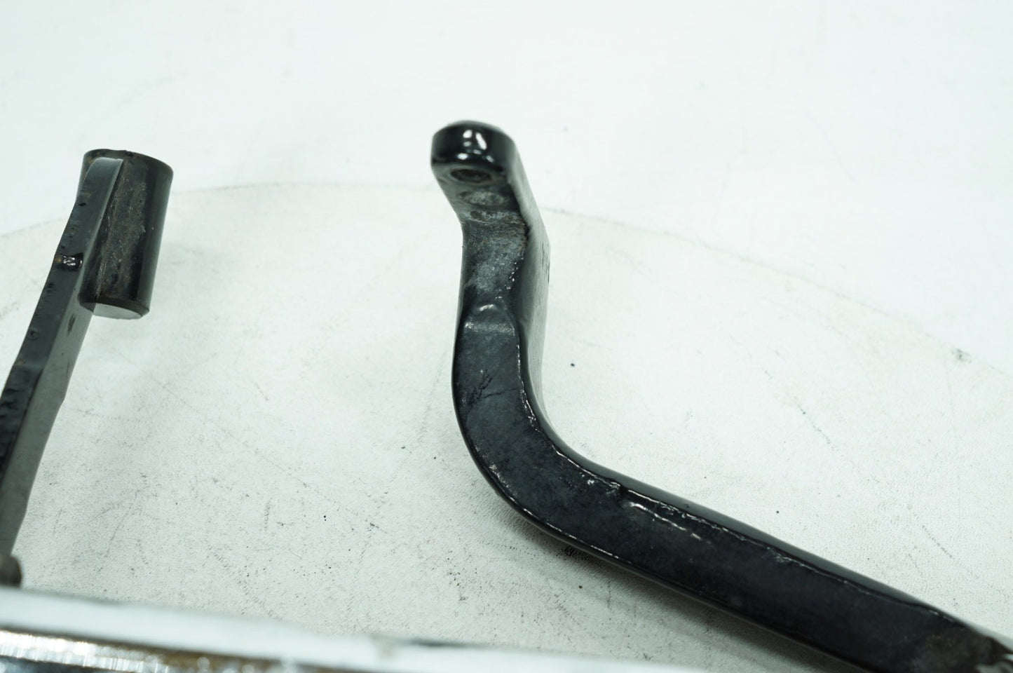 1999 - 2006 Harley-Davidson Touring Electra Glide Classic Left Driver 1 Floorboard Foot Rest 47365-83C