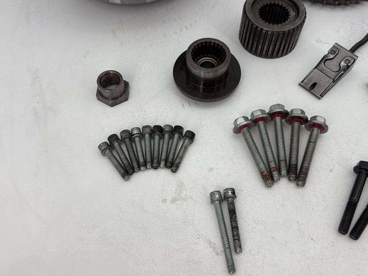 2012 Harley Dyna Fat Bob FXDF 103 OEM Clutch Basket Chain Tensioner Kit