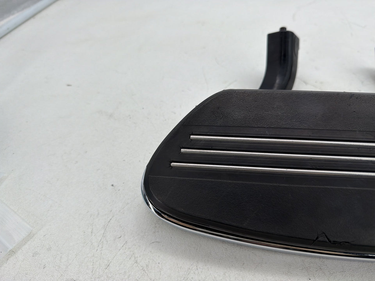 2016 Harley Road Glide Touring FLTRXS OEM Right Driver 1 Floorboard Foot Rest
