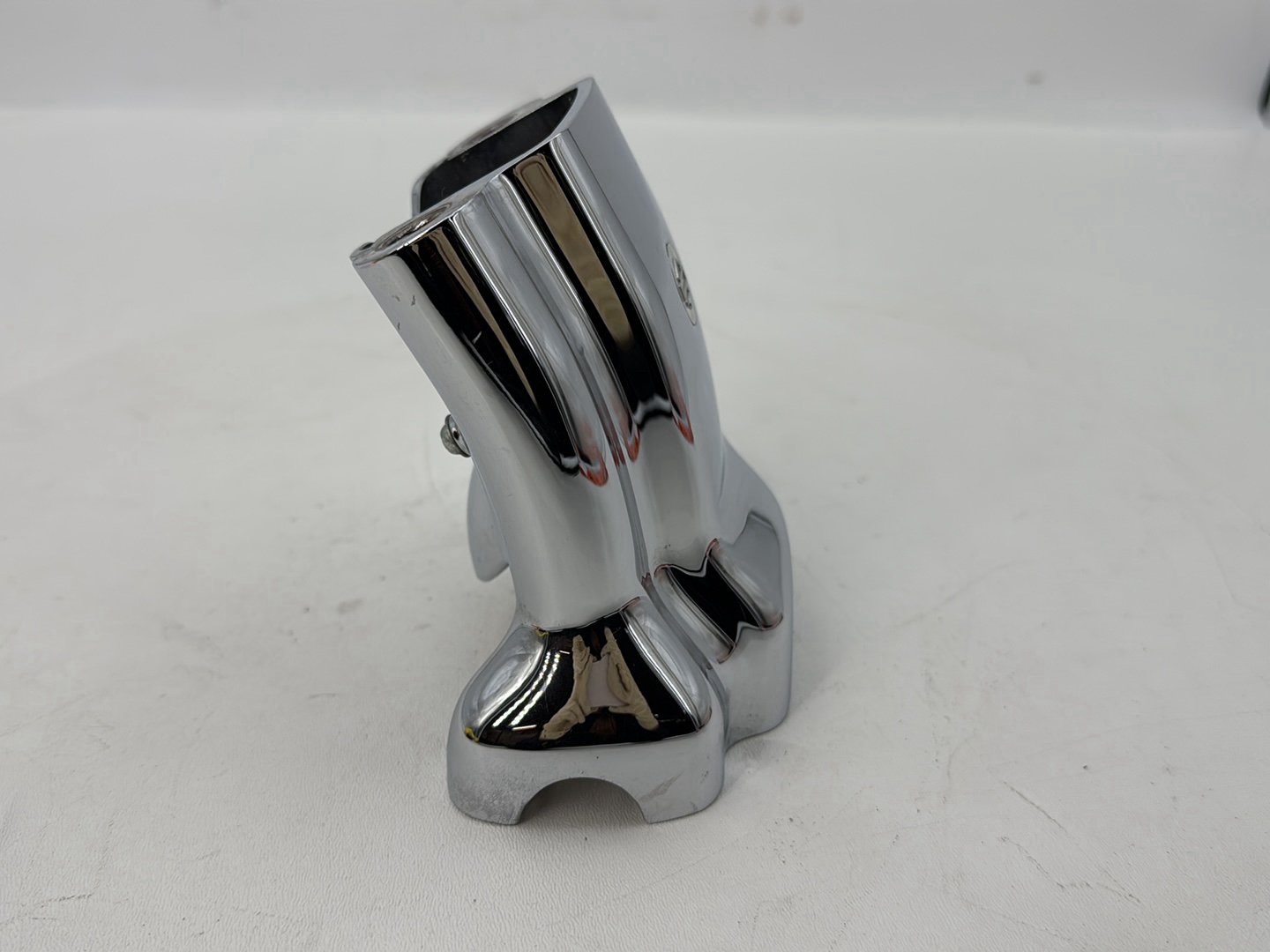 2004 - 2013 Harley-Davidson Sportster 883 Custom Front Handlebar Riser Top Clamp Chrome  	56017-04