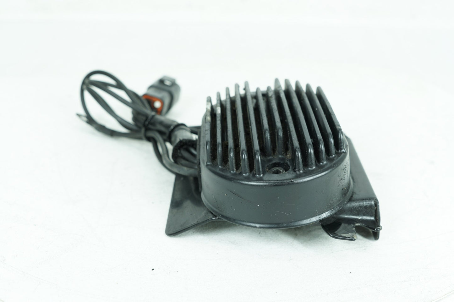 1999 - 2006 Harley-Davidson Softail Fat Boy Voltage Regulator Rectifier   	74540-01