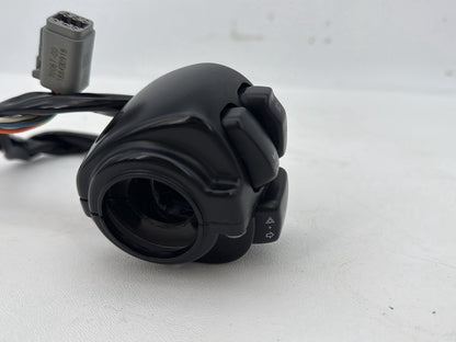 1999 - 2006 Harley-Davidson Dyna Low Rider Left Turn Signal Headlight Switches Controls 71685-06A