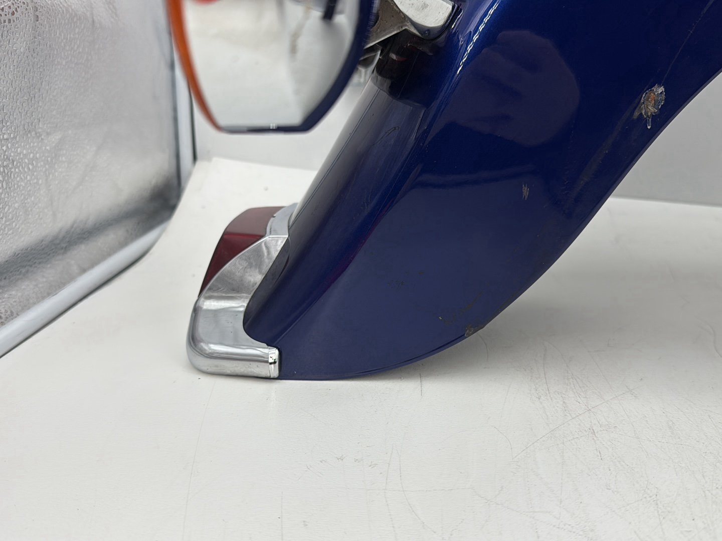 2007 Harley Touring FLHTCU Electra Glide Ultra OEM Rear Wheel Fender & Turn Signals Bar