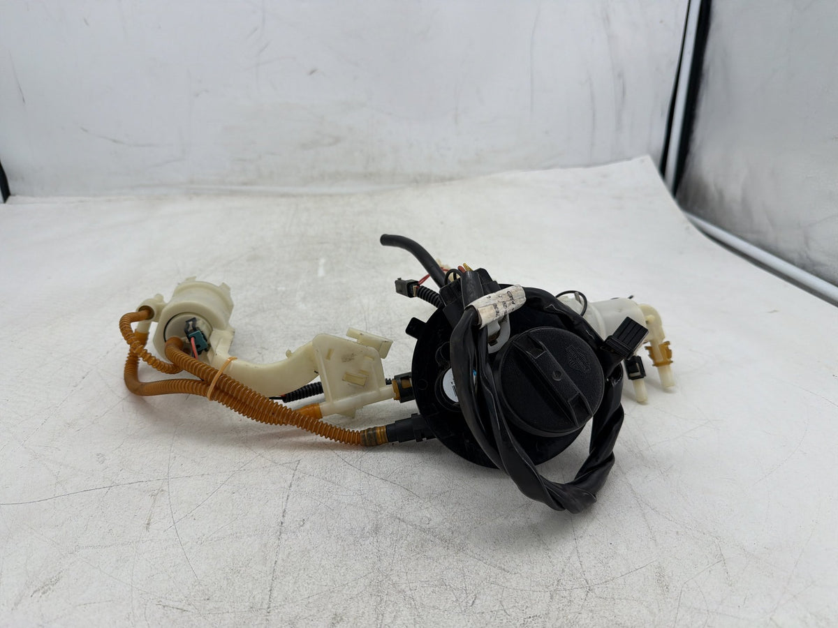 13 Harley Electra Glide Touring FLHTCU OEM Fuel Pump Gas Gasoline Petrol Sending
