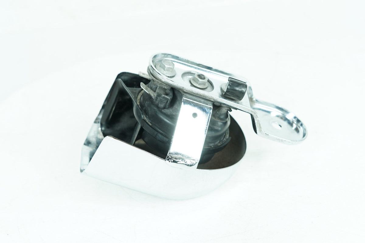 09 Harley Touring FLHTCU Electra Glide Ultra OEM Horn Signal Klaxon Chrome Cover