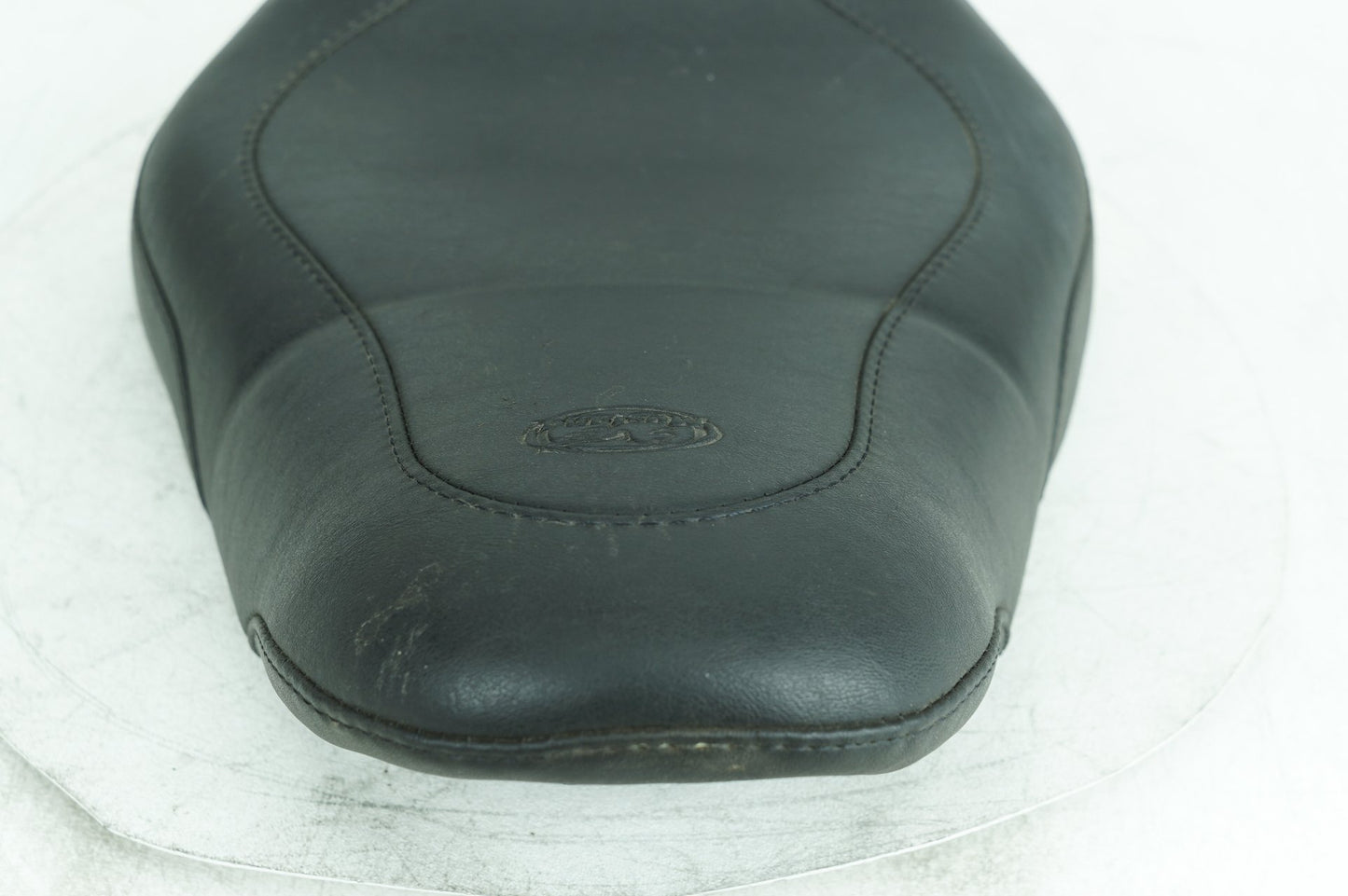 2004 - 2022 Harley-Davidson Sportster Iron 883 Rider Driver Solo Seat Pillion MUSTANG