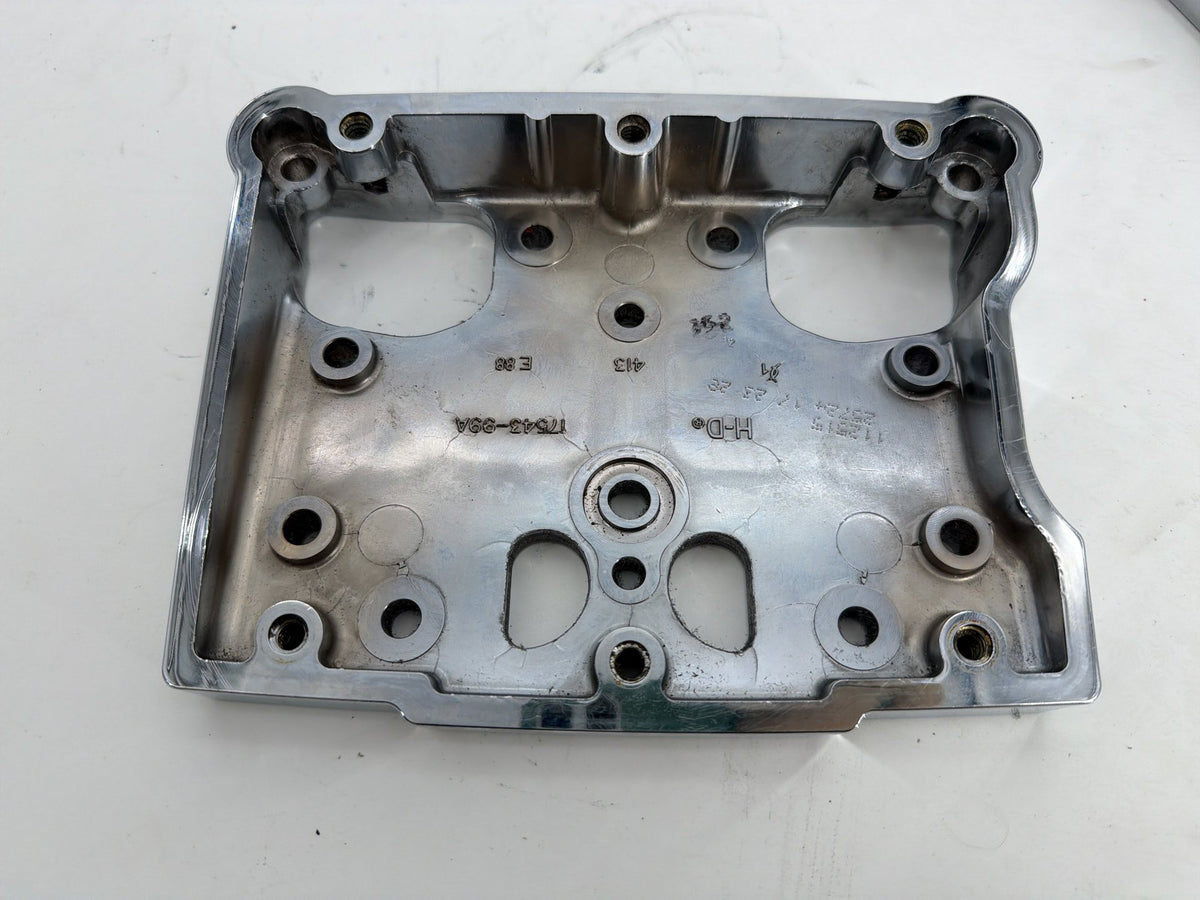 2016 Harley Touring FLHXS Street Glide OEM Twin Cam Lower Rocker Boxes 17543-99A
