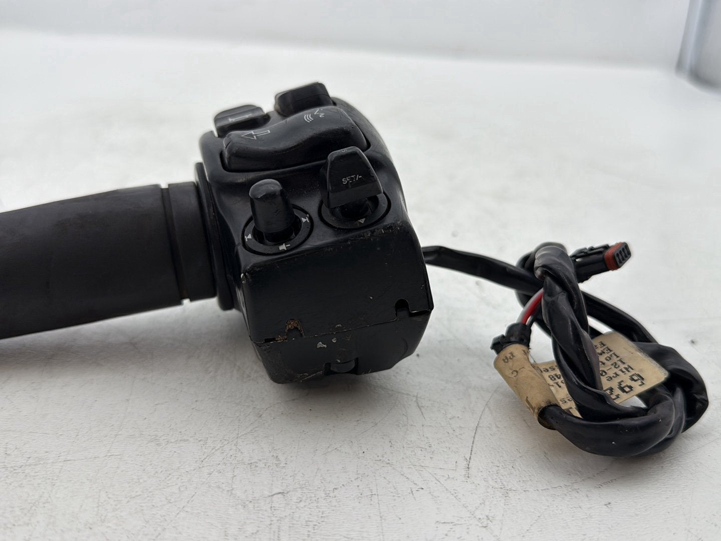14 Harley Street Glide Touring OEM Left Turn Signal Headlight Switches Controls