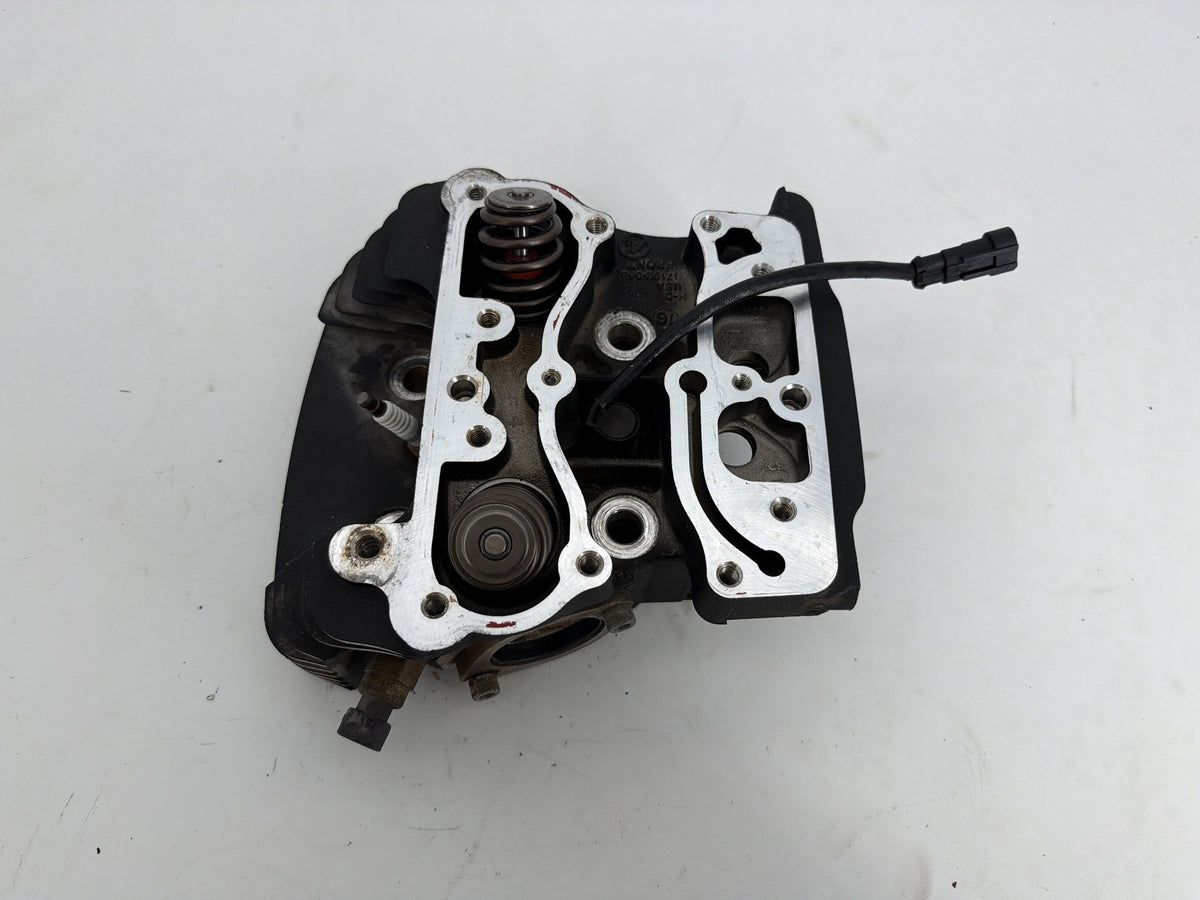 2016 Harley Touring FLHXS Street Glide OEM Front Twin Cam Engine Cylinder Head