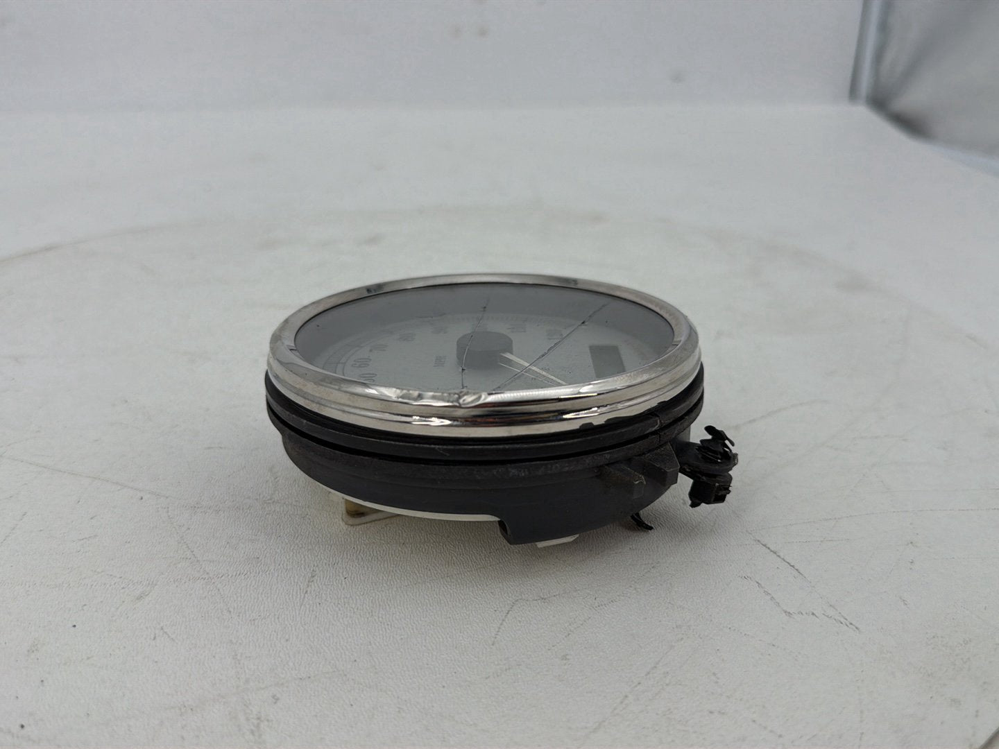 2007 - 2017 Harley-Davidson Dyna Super Glide Custom Speedo Speedometer Gauge Cluster 67096-04B