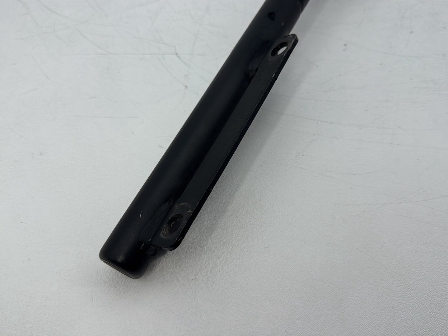 09 Harley Sportster XL1200 OEM Exhaust Muffler Interconnect Bracket Support Bar