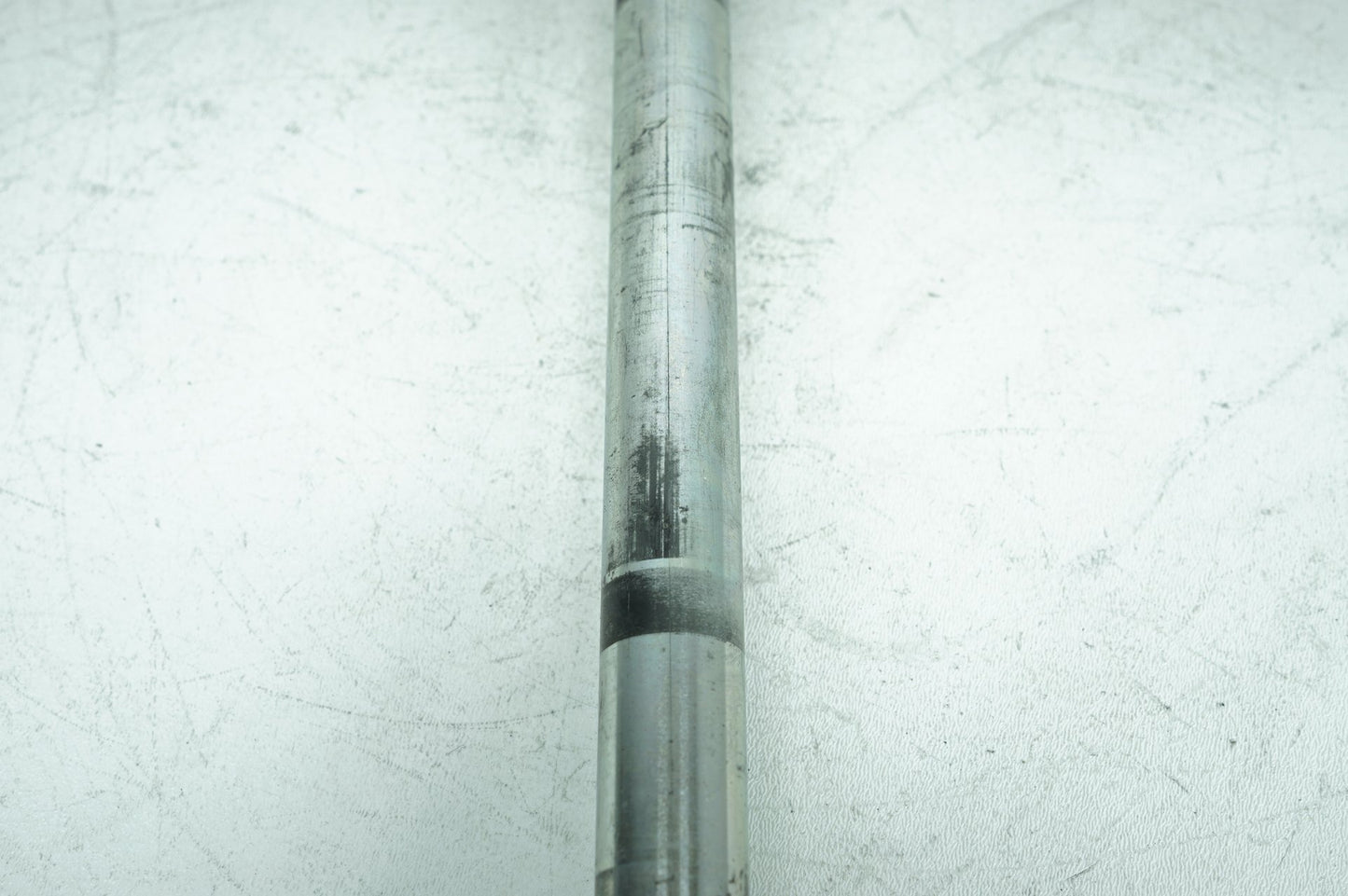2007 - 2013 Harley-Davidson Touring Electra Glide Ultra Rear Wheel Axle Bolt Shaft 41056-09