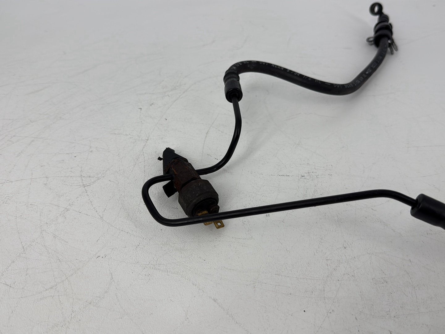 2005 Harley Sportster XL883C 883 Custom OEM Rear Brake Hose Line Pipe