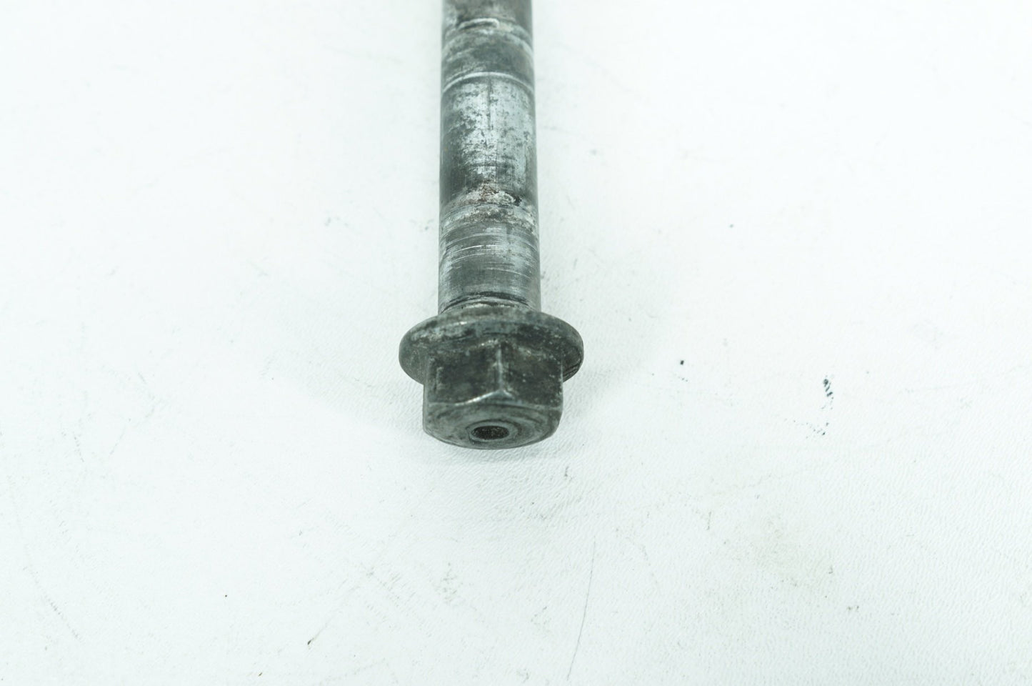 1999 - 2006 Harley-Davidson Touring Electra Glide Ultra Rear Wheel Axle Bolt Shaft 41110-89