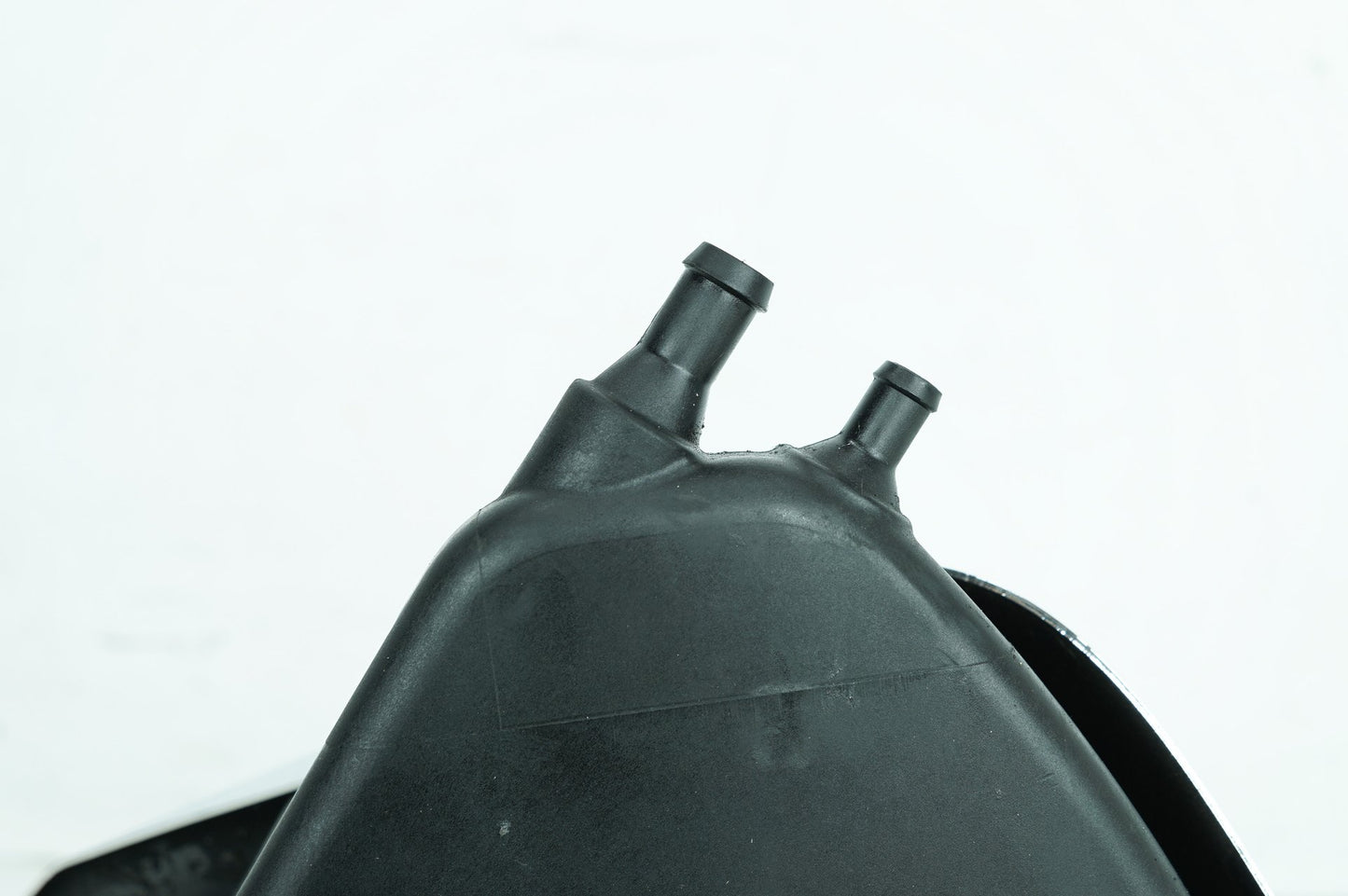 2004 - 2013 Harley-Davidson Sportster Low Oil Tank Reservoir Bottle Canister & Dipstick 62888-04B