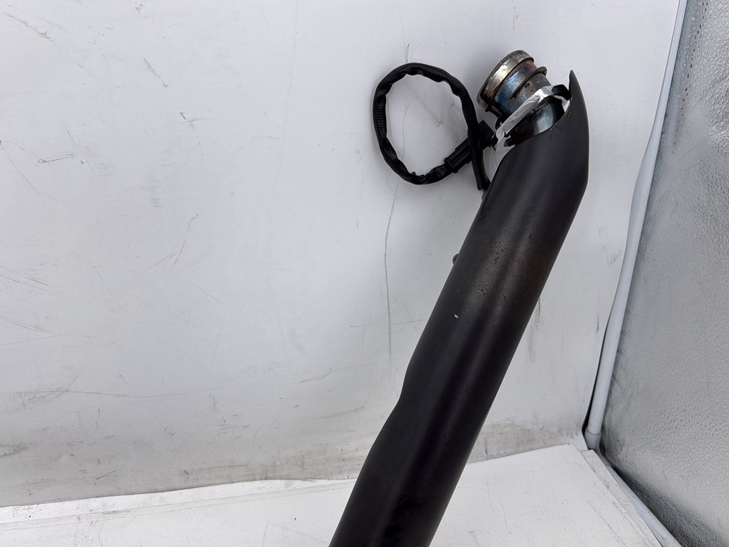 2007 Harley Dyna Street Bob FXDBI OEM Exhaust Header Pipes Vance & Hines