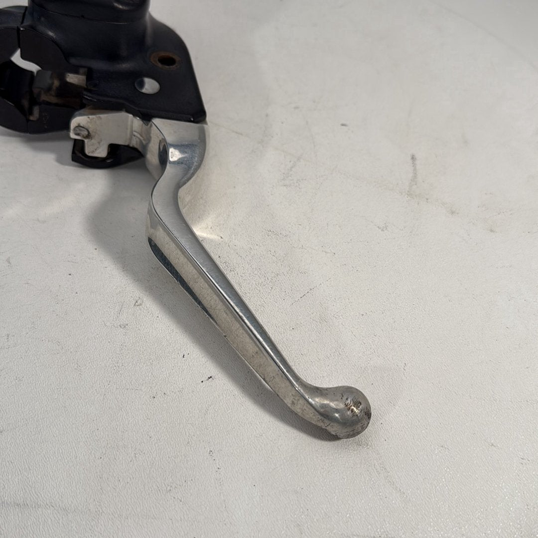 2017 - 2026 Harley-Davidson Softail Heritage Classic 114 Front Right Brake Lever Master Cylinder 41700233