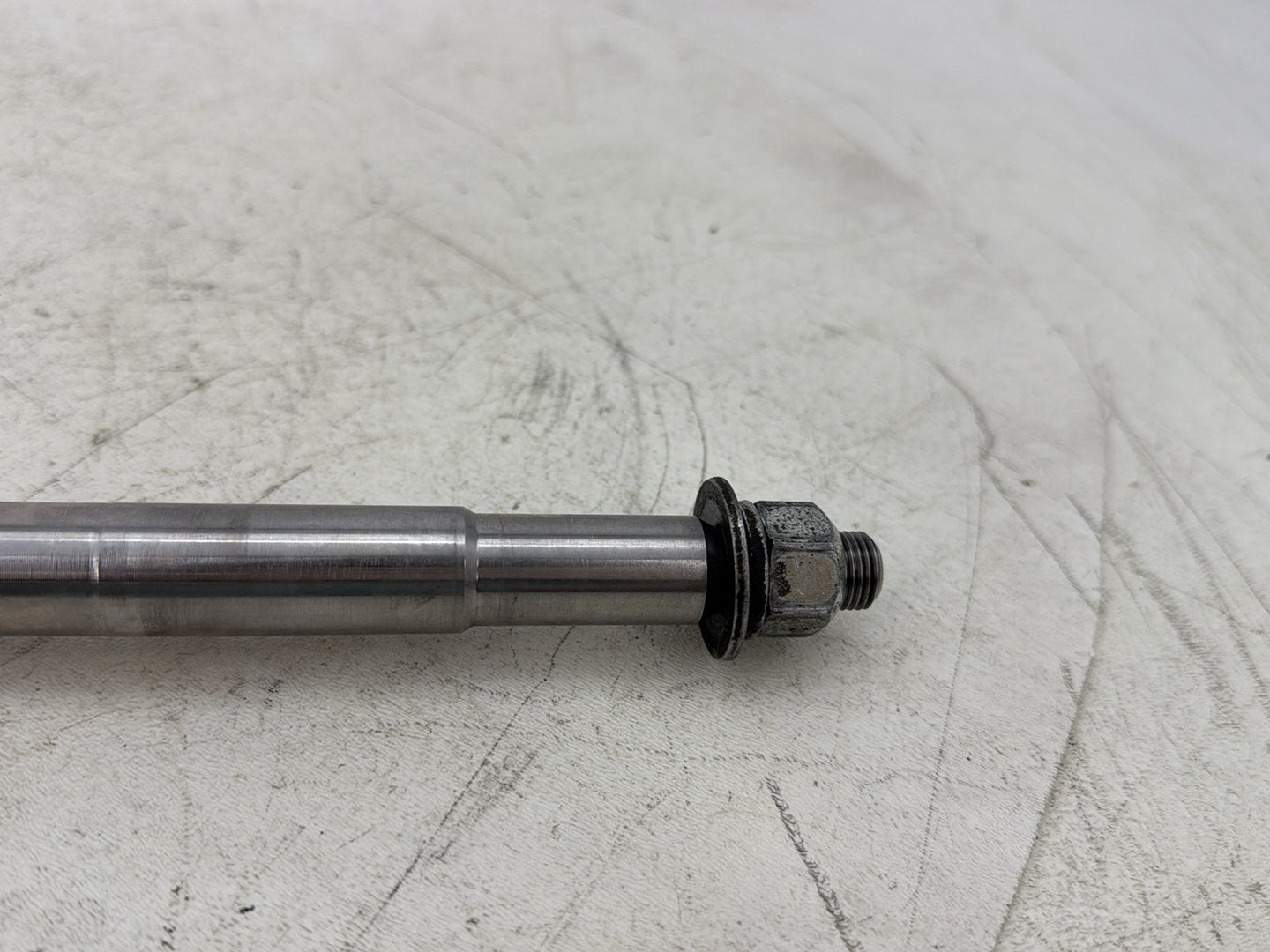 1998 Harley Touring FLHTCUI Electra Glide Ultra OEM Front Wheel Axle Bolt Shaft