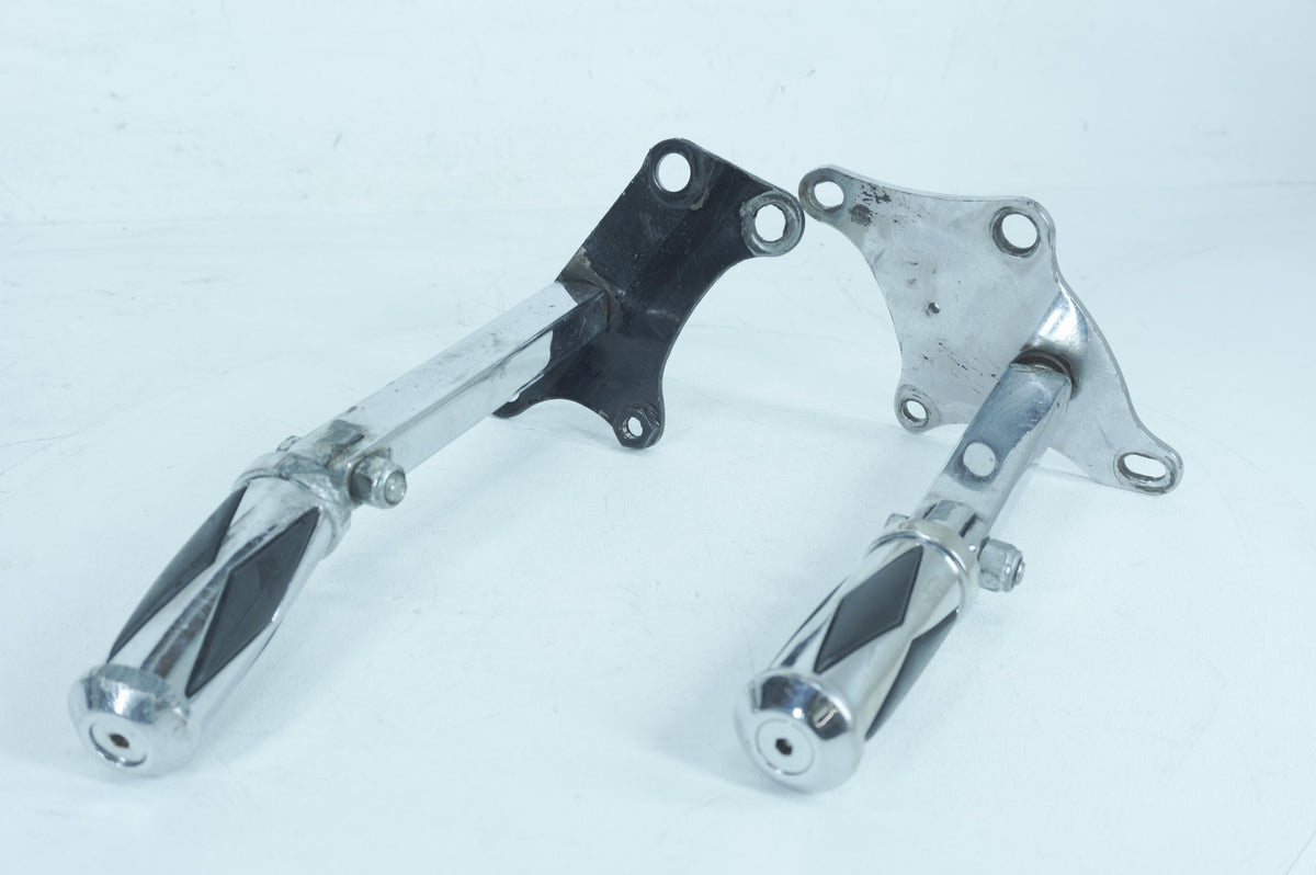 Passenger Left & Right Foot Pegs, 33048-72, 1986, Harley-Davidson, Sportster, Limited Liberty, XLH1100