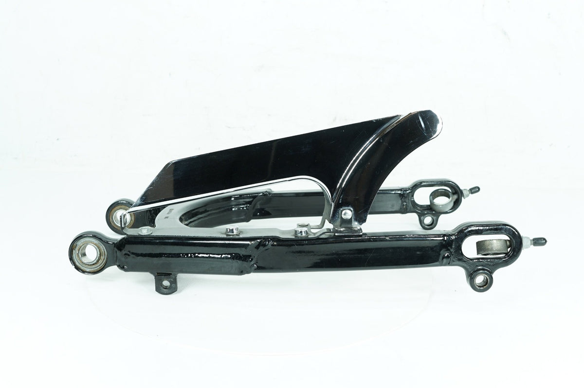 08 Harley Sportster XL1200 C Custom Anniversary OEM Rear Fork Swingarm Swing Arm