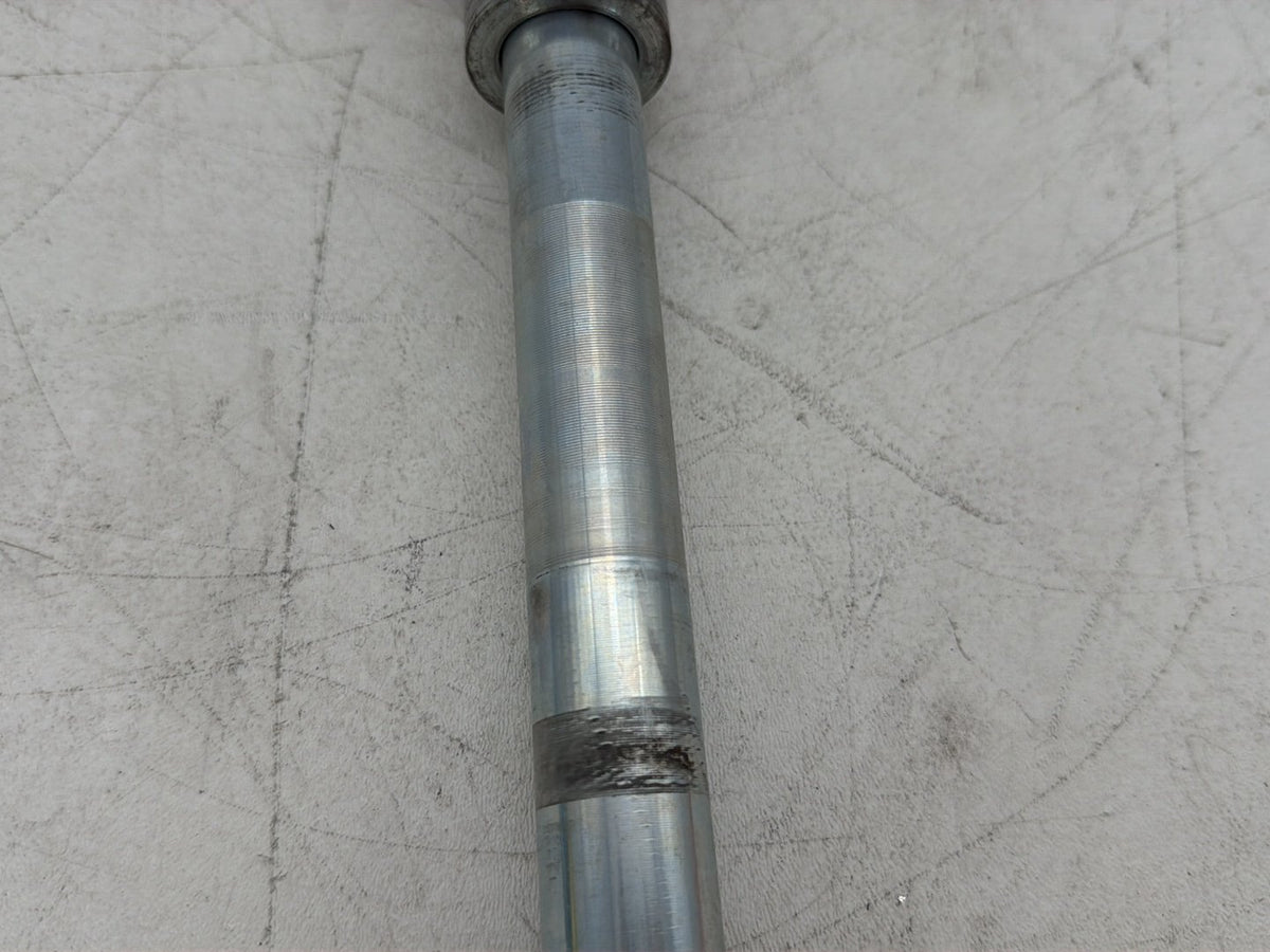 2014 Harley Dyna Low Rider FXDL OEM Front Wheel Axle Bolt Shaft 41628-08