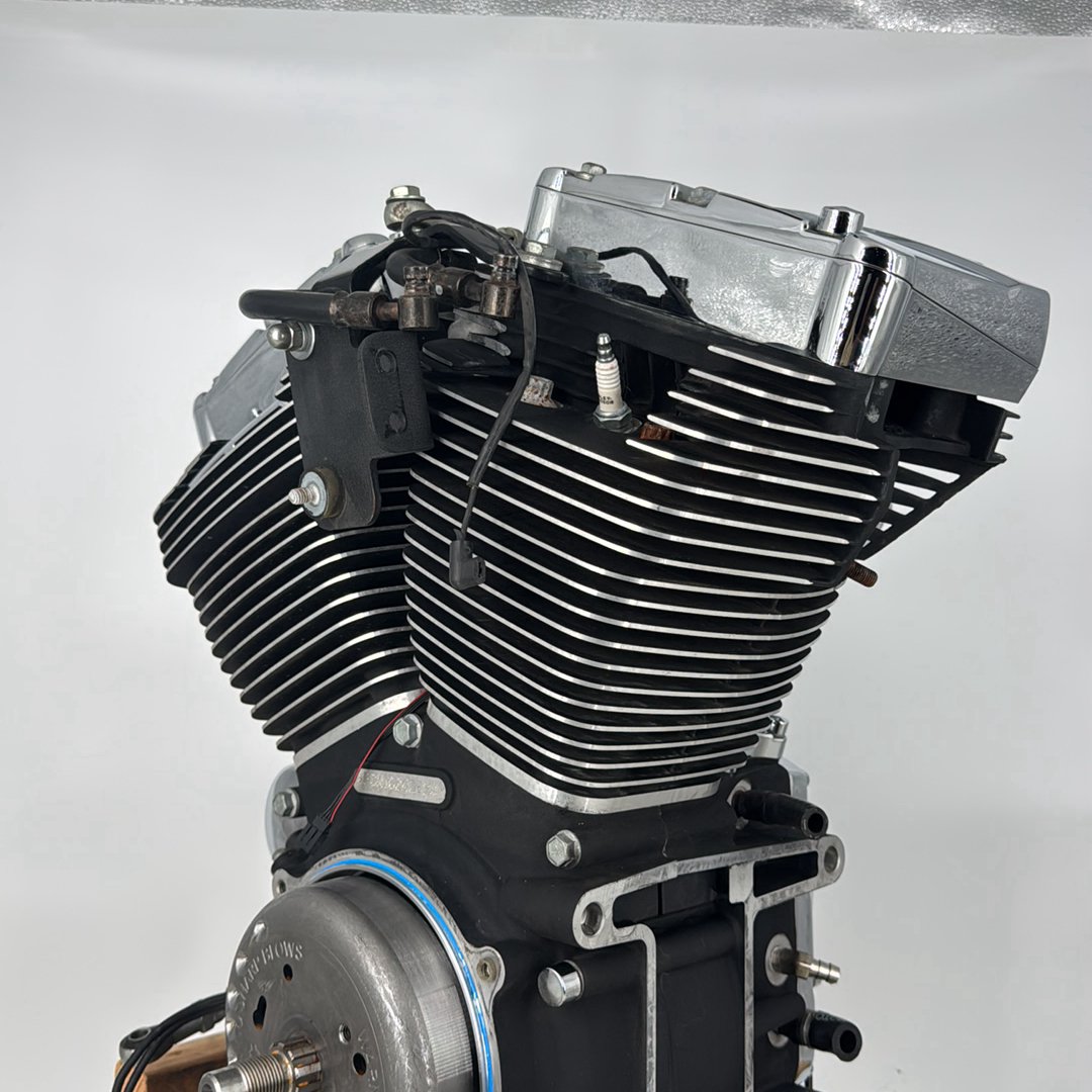 1999 - 2006 Harley-Davidson Touring Electra Glide Classic EFI Twin Cam 88 Engine Motor  	16125-01