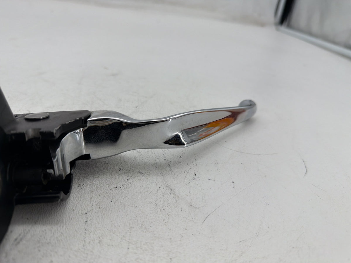 2002 Harley Electra Glide Touring OEM Front Right Brake Lever Master Cylinder
