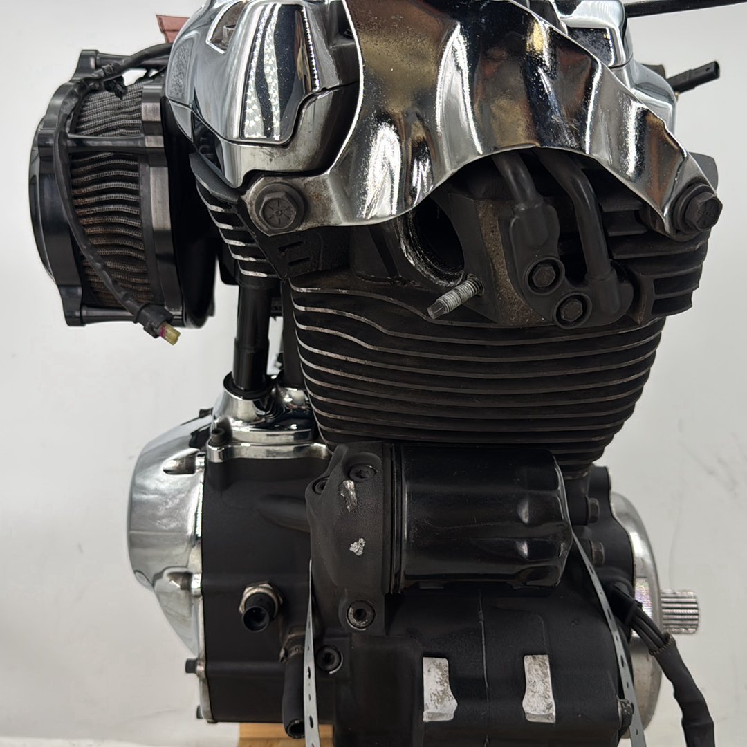 2018 Harley Electra Glide Touring Ultra FLHTCU OEM EFI Milwaukee M8 107 Engine Motor