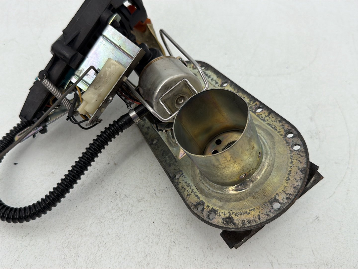 2007 - 2012 Harley-Davidson Touring Street Glide Gas Gasoline Fuel Petrol Pump Sending 62897-01B
