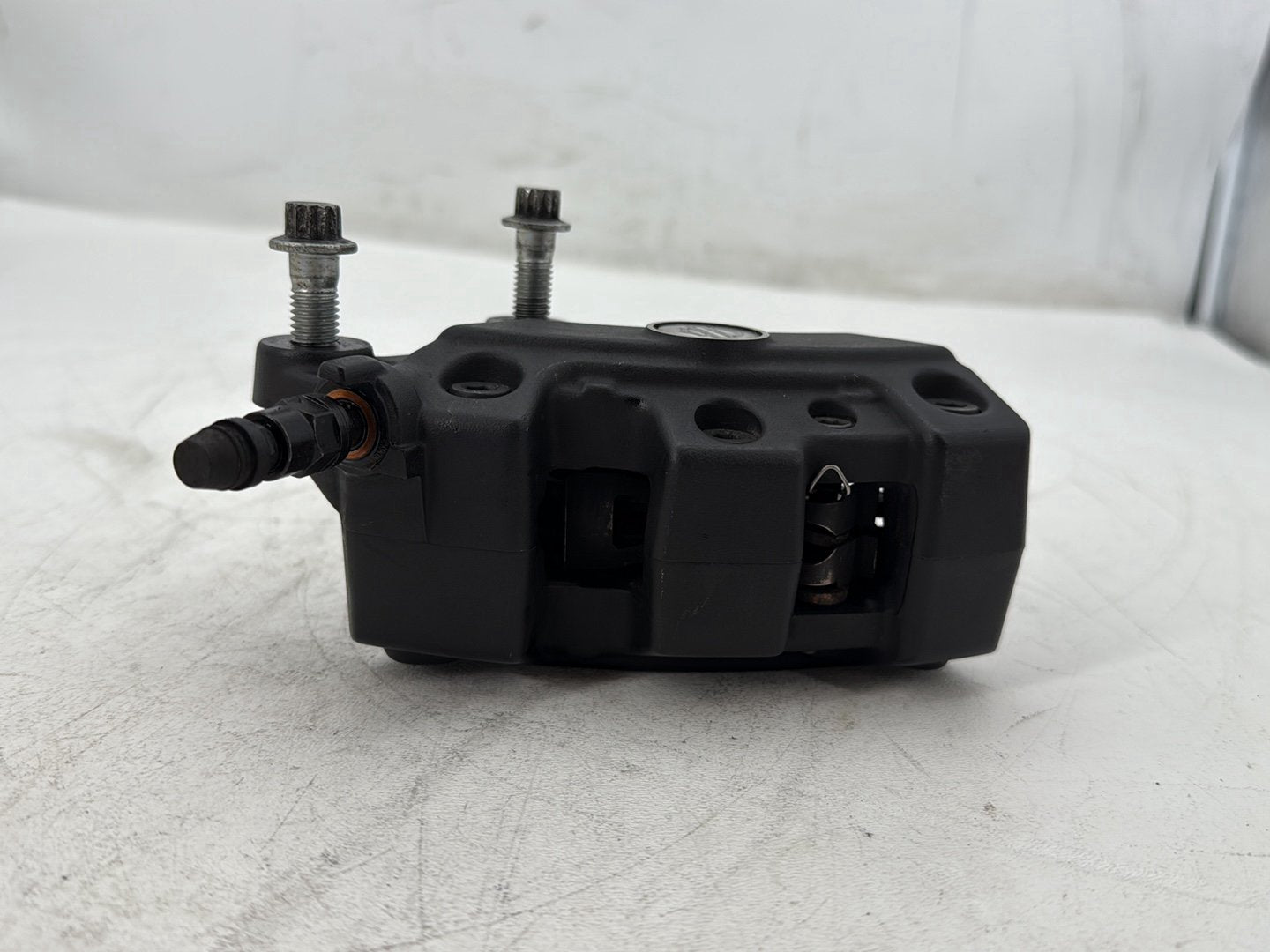 2017 Harley Road Glide Touring FLTRXS OEM Front Right 1 Brake Caliper