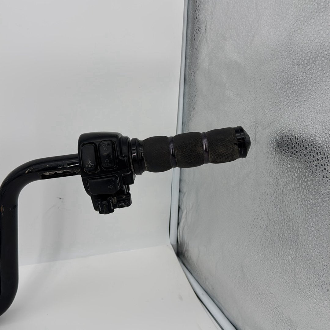 2008 - 2016 Harley-Davidson Touring Street Glide Handlebars Left Right Switches Controls 55924-08