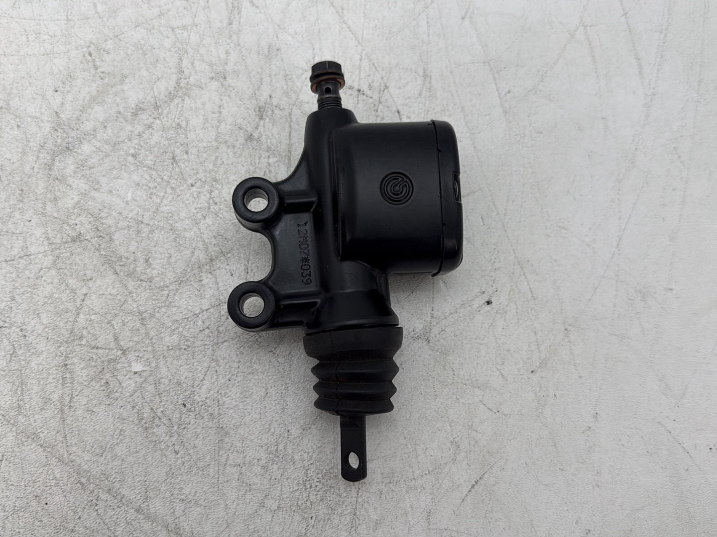 2013 Harley Electra Glide Touring Ultra FLHTCUI OEM Rear Brake Master Cylinder Reservoir