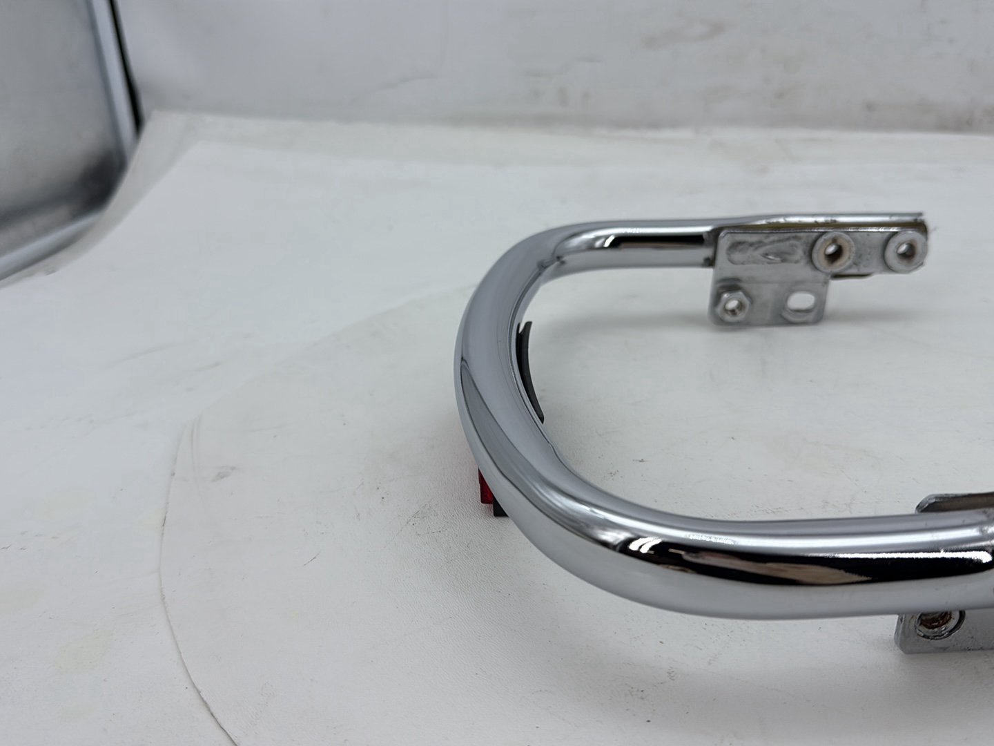 2007 Harley Street Glide Touring FLHX OEM Rear License Plate Support Bar Holder
