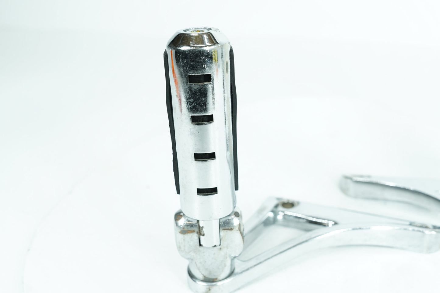 2007 - 2012 Harley-Davidson Softail Heritage Classic Passenger Left & Right Foot Pegs  	33189-63