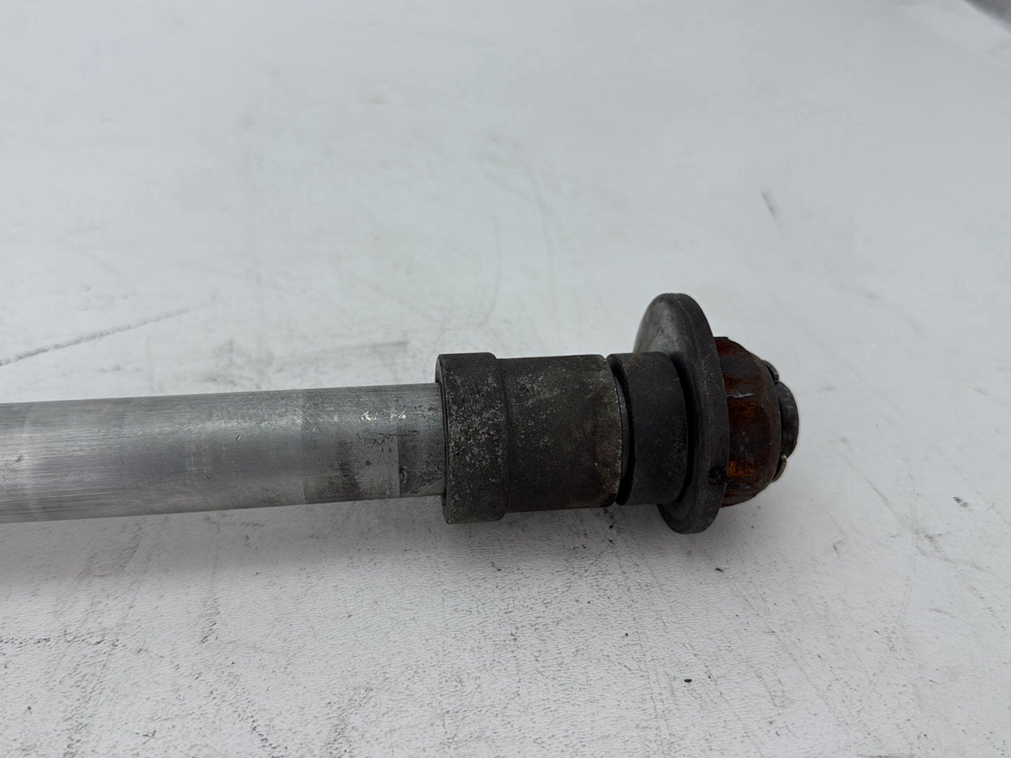2003 Harley Electra Glide Touring Ultra FLHTCUI OEM Rear Wheel Axle Bolt Shaft