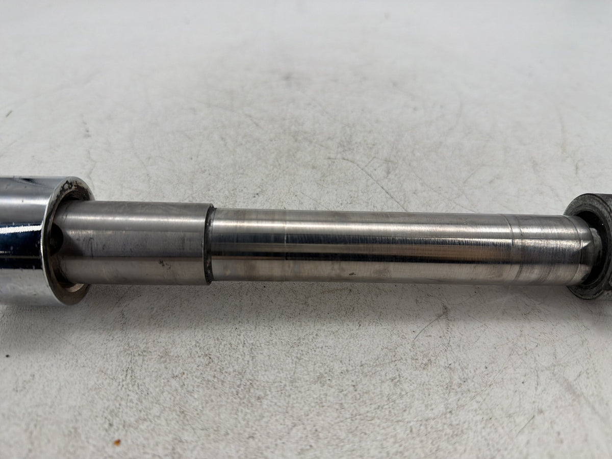 2005 Harley Dyna Super Glide Custom FXDC OEM Front Wheel Axle Bolt Shaft