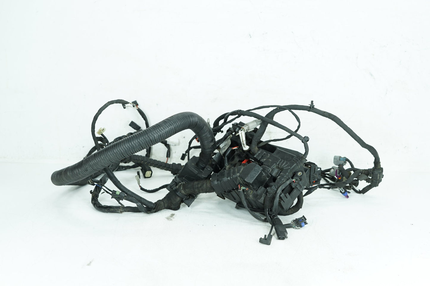 2007 - 2017 Harley-Davidson Dyna Street Bob Main Wire Wiring Harness Loom NON-abs   71072-12A