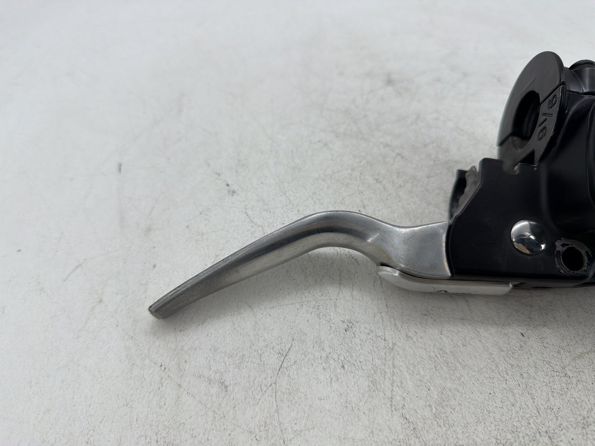 2005 Harley Dyna Super Glide Custom OEM Front Right Brake Lever Master Cylinder
