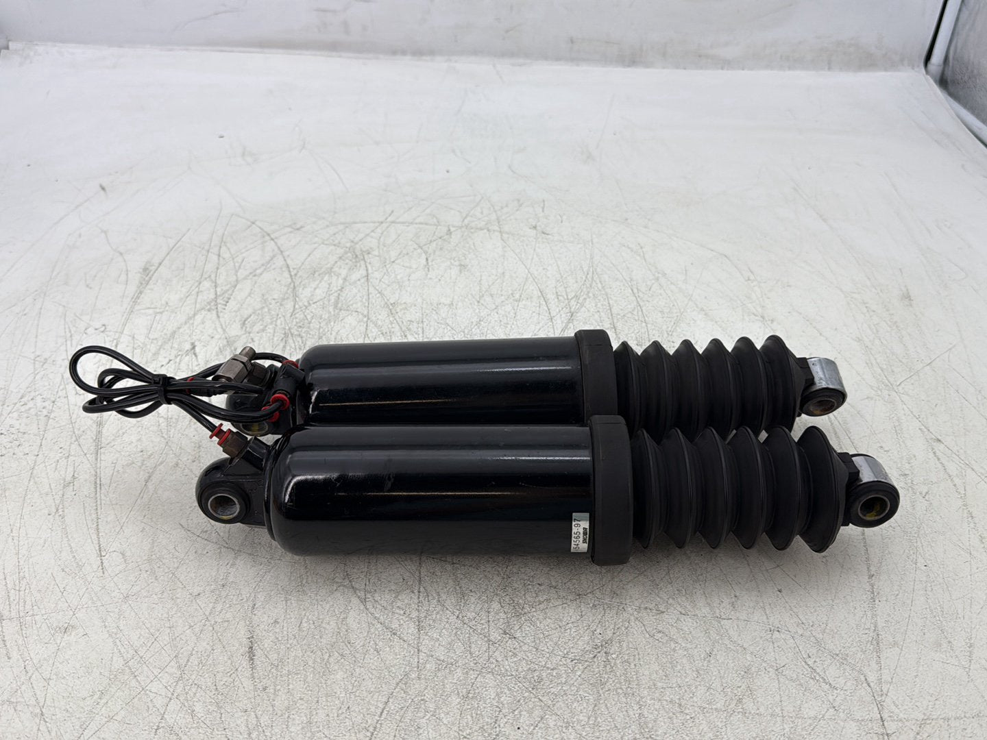 1998 Harley Touring FLHTCUI Electra Glide Ultra OEM Rear Left Right Shock Absorbers